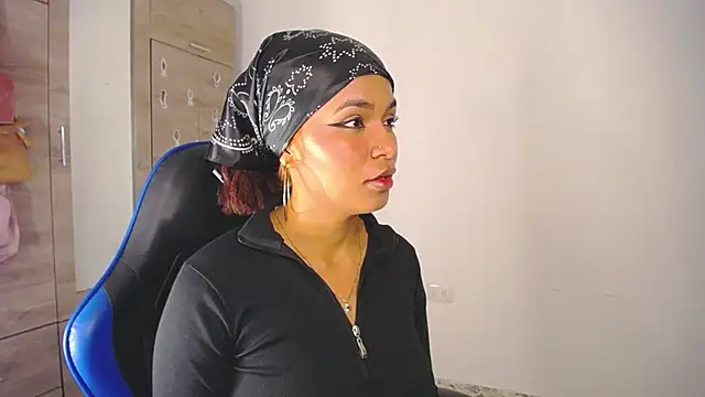 Snapshot of AAfrodithaa chatting on 10.16.25 AAfrodithaa online show from 10.16.25