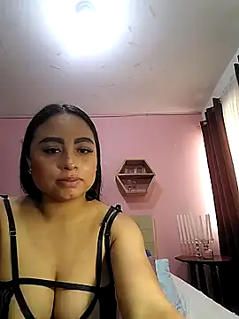 Snapshot of Alice-bolton- chatting on 10.14.25 Alice-bolton- online show from 10.14.25