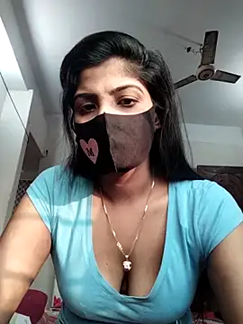 Queen-Any online show from 11.13.25