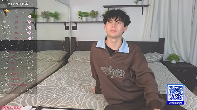 Cute Mike online show from 11.10.25