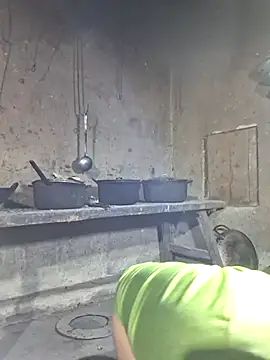 miomio-12 online show from 12.17.25