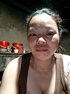 Snapshot of miomio-12 chatting on 05.25.26 miomio-12 online show from 05.25.26