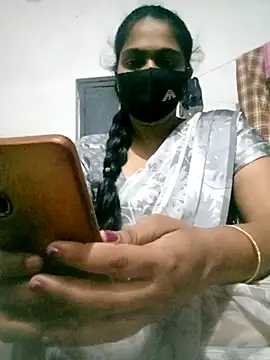 Snapshot of lasyalovely123456 chatting on 10.18.25 lasyalovely123456 online show from 10.18.25