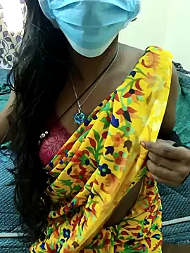 Snapshot of Chennai-couples chatting on 10.08.25 Chennai-couples online show from 10.08.25