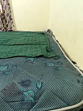 Snapshot of Chennai-couples chatting on 10.12.25 Chennai-couples online show from 10.12.25
