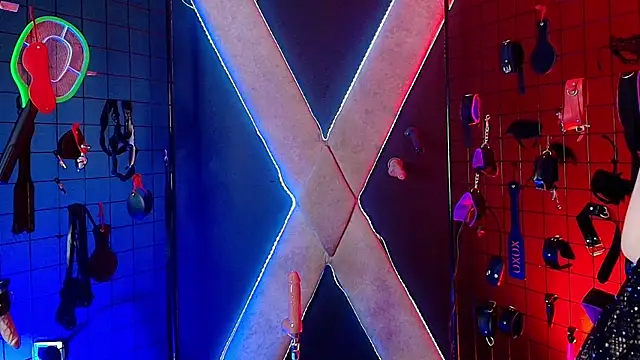 Snapshot of mranii_queen_bdsm_ chatting on 11.27.25 mranii queen bdsm online show from 11.27.25