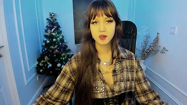 Snapshot of TiffanyYounge chatting on 12.05.25 TiffanyYounge online show from 12.05.25