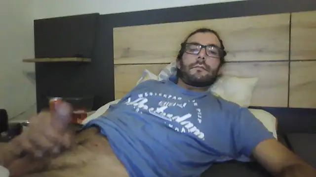 Snapshot of Arbneh69 chatting on 10.16.25 Arbneh69 online show from 10.16.25