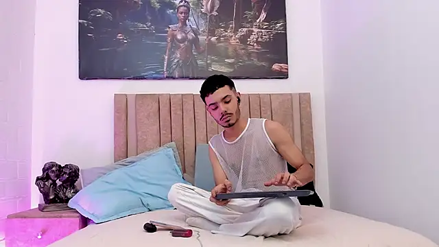 Timothe Evans online show from 12.02.25