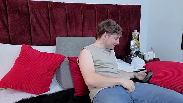 Leoo Miller online show from 03.17.26