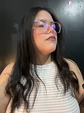 Snapshot of GabrielleMarsh1 chatting on 12.19.25 GabrielleMarsh1 online show from 12.19.25