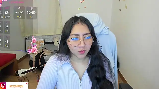 Snapshot of LoveLyy- chatting on 11.07.25 LoveLyy- online show from 11.07.25