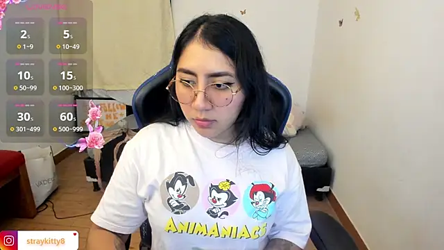 Snapshot of LoveLyy- chatting on 01.05.26 LoveLyy- online show from 01.05.26