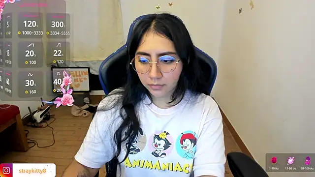 Snapshot of LoveLyy- chatting on 02.06.26 LoveLyy- online show from 02.06.26