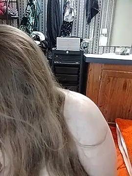AugustRayn online show from 06.18.26