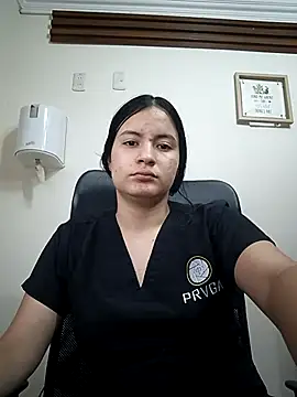 Snapshot of ammy_ys chatting on 11.08.25 ammy ys online show from 11.08.25