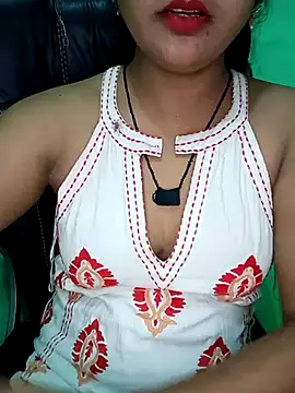 Snapshot of Rashmi_011 chatting on 10.19.25 Rashmi 011 online show from 10.19.25