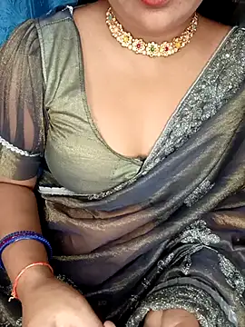 Snapshot of Rashmi_011 chatting on 05.31.26 Rashmi 011 online show from 05.31.26