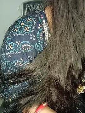 Snapshot of Rashmi_011 chatting on 07.29.26 Rashmi 011 online show from 07.29.26