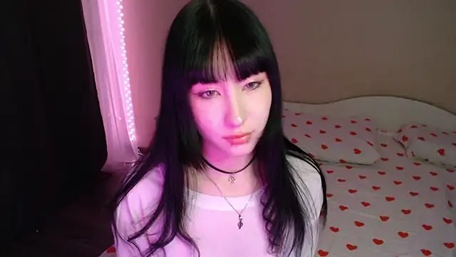 NaemiiBlush online show from 11.12.25