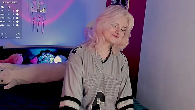 bixxxiz online show from 10.19.25