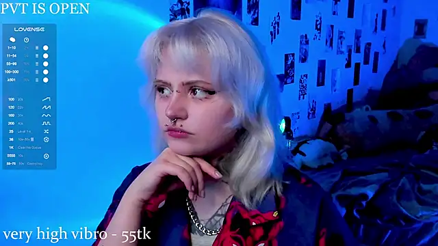 Snapshot of bixxxiz chatting on 01.09.26 bixxxiz online show from 01.09.26