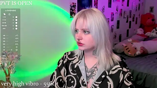 Snapshot of bixxxiz chatting on 01.14.26 bixxxiz online show from 01.14.26