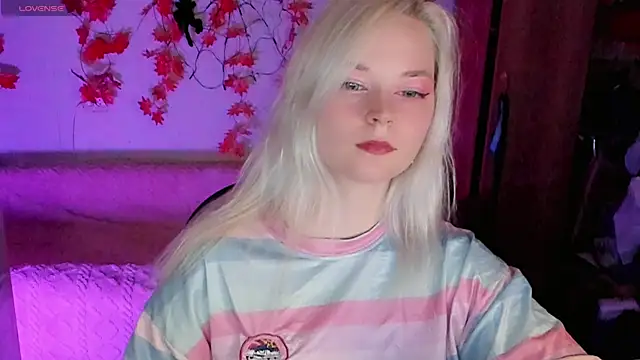 HoneyDazzle online show from 10.24.25