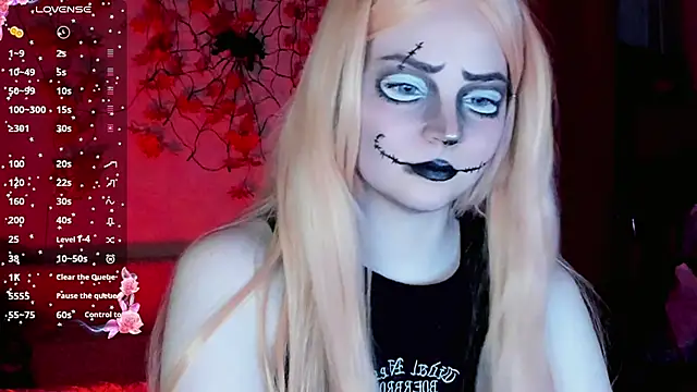 HoneyDazzle online show from 10.31.25