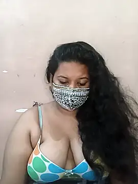 Snapshot of Mallika-collage chatting on 10.19.25 Mallika-collage online show from 10.19.25