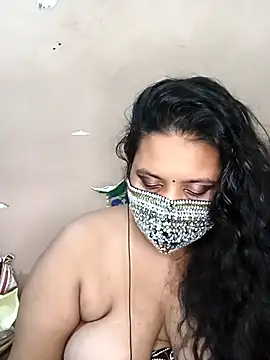 Snapshot of Mallika-collage chatting on 12.17.25 Mallika-collage online show from 12.17.25