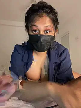 Monica  Bellucci   online show from 03.13.26