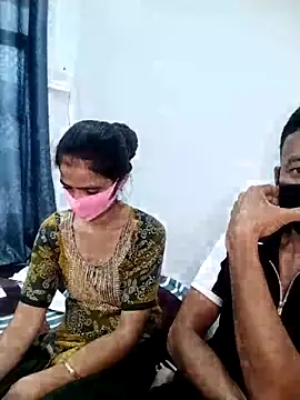 Snapshot of Aarzoo_Arman chatting on 10.07.25 Aarzoo Arman online show from 10.07.25