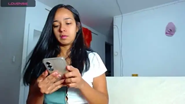 Snapshot of Kendall_honea chatting on 05.13.26 Kendall honea online show from 05.13.26