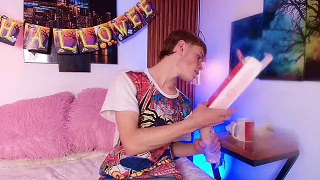 Snapshot of JackFrosst chatting on 10.26.25 JackFrosst online show from 10.26.25