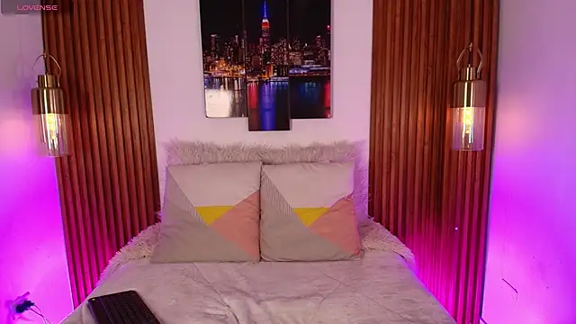 Snapshot of JackFrosst chatting on 12.04.25 JackFrosst online show from 12.04.25