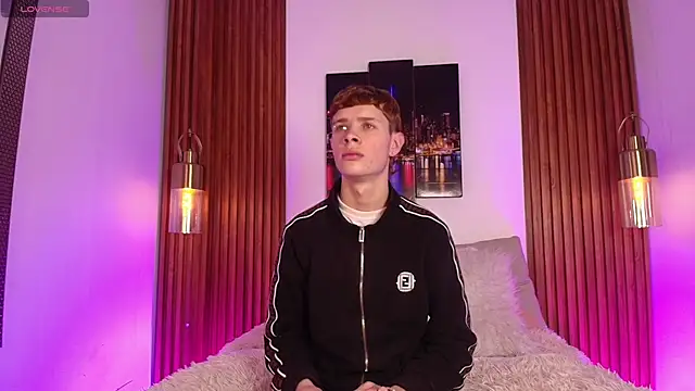 Snapshot of JackFrosst chatting on 12.05.25 JackFrosst online show from 12.05.25