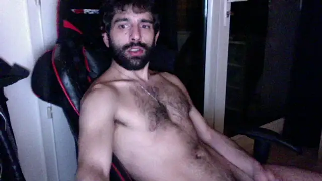 Snapshot of Liroow chatting on 03.21.26 Liroow online show from 03.21.26