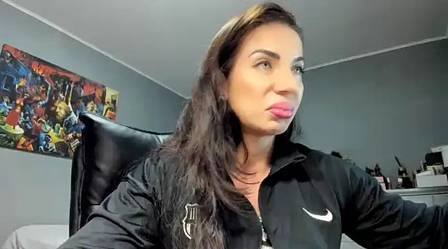 Alesyamuscledollxh online show from 03.02.25