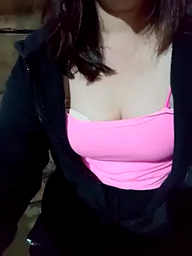 Snapshot of Meo2k1 chatting on 11.23.25 Meo2k1 online show from 11.23.25