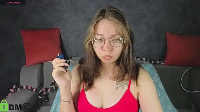 Nuura Moore online show from 11.24.25