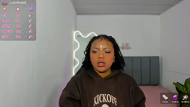 THIANA TAY online show from 10.23.25