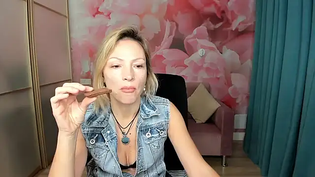 AlinaMoor online show from 12.01.25