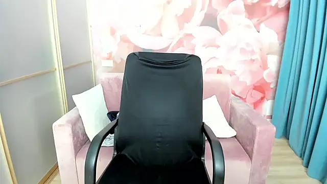 AlinaMoor online show from 02.13.26