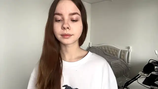 Snapshot of EhtelBiondi chatting on 01.08.26 EhtelBiondi online show from 01.08.26