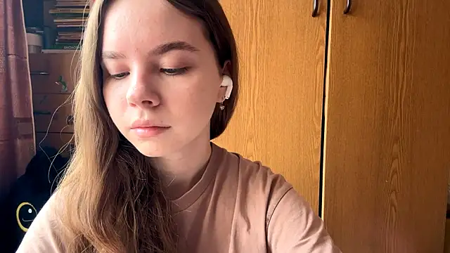 Snapshot of EhtelBiondi chatting on 01.17.26 EhtelBiondi online show from 01.17.26