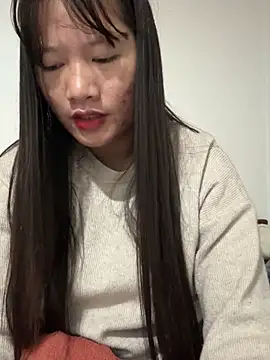 TrangNemo online show from 11.13.25