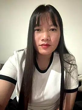 TrangNemo online show from 12.22.25