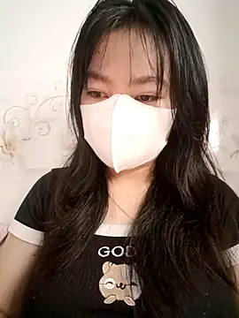 Snapshot of Xuka203 chatting on 10.23.25 Xuka203 online show from 10.23.25