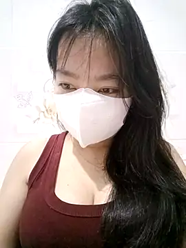 Snapshot of Xuka203 chatting on 10.31.25 Xuka203 online show from 10.31.25